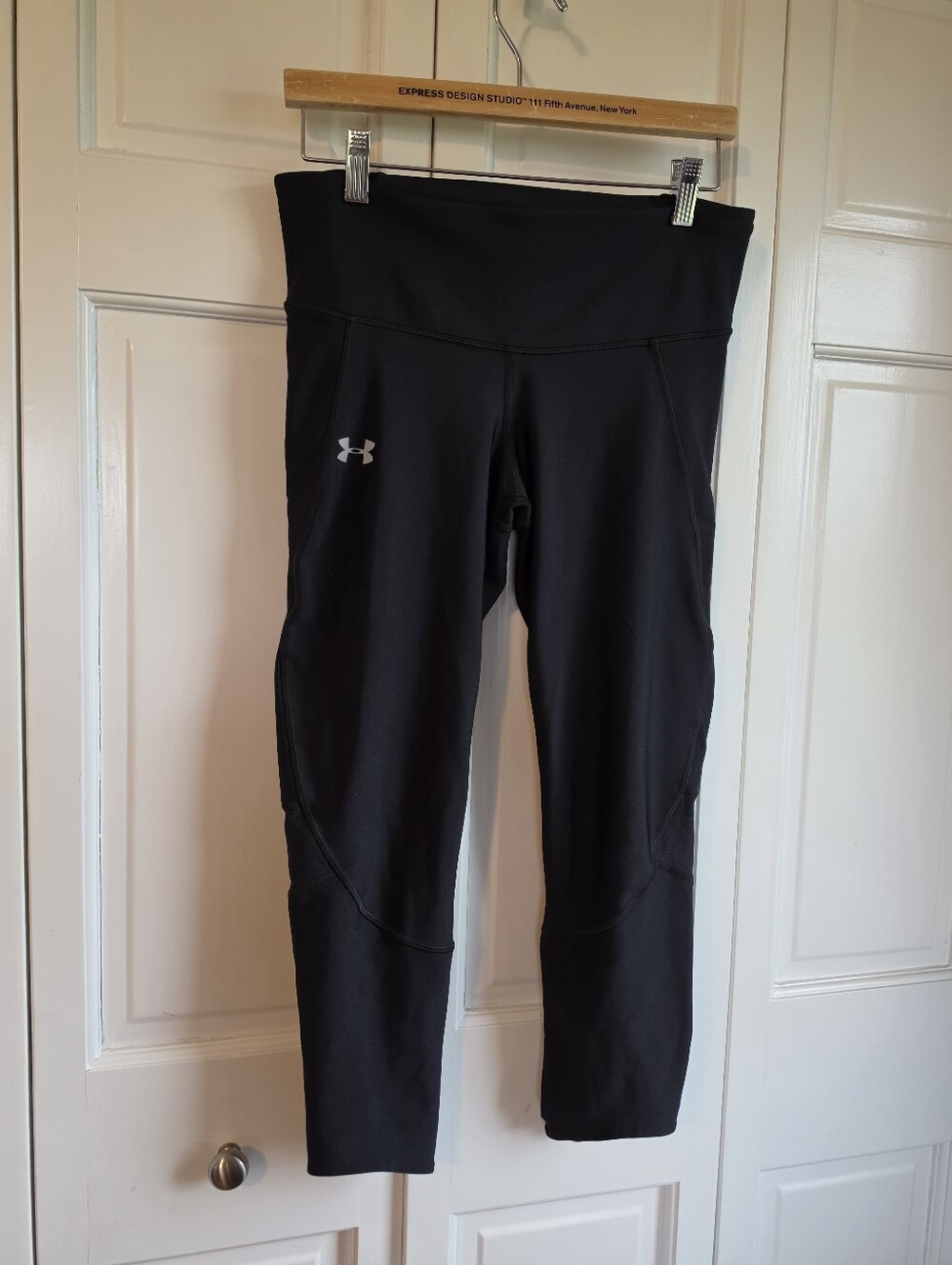 Under Armour heat gear compression leggings